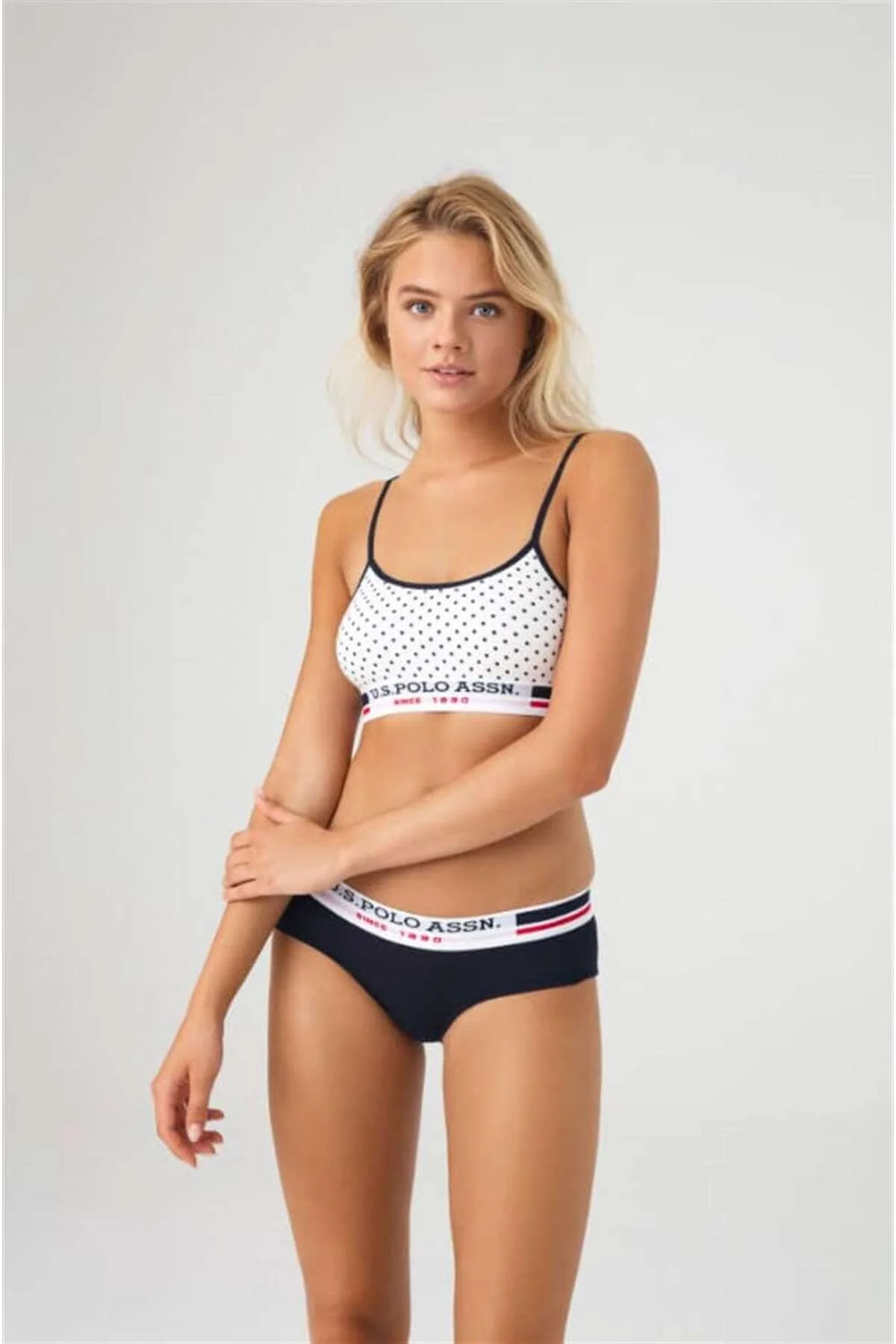 Beyaz Puanlı Kadın İp Askılı Büstiyer Şort Takım U.S. Polo Assn. 