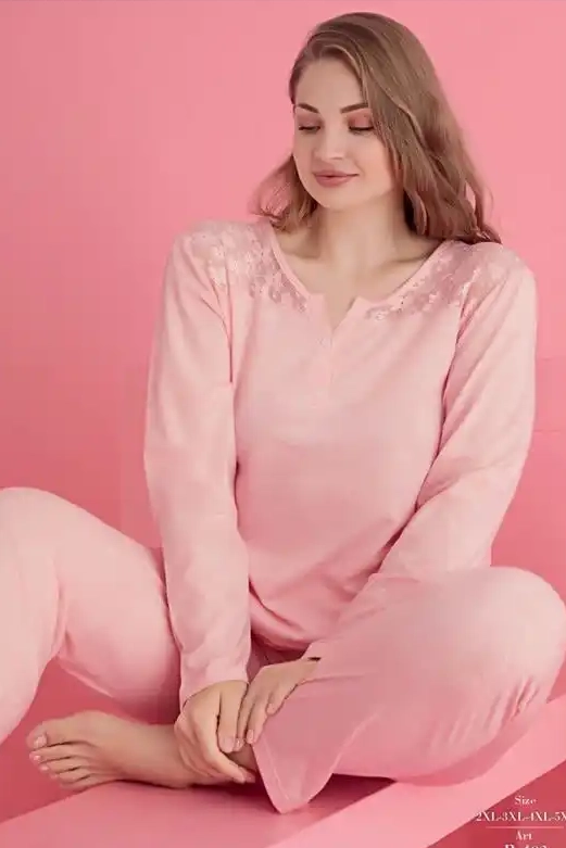 Büyük Beden Pamuklu Dantel İşlemeli Uzun Kollu Pijama Takımı