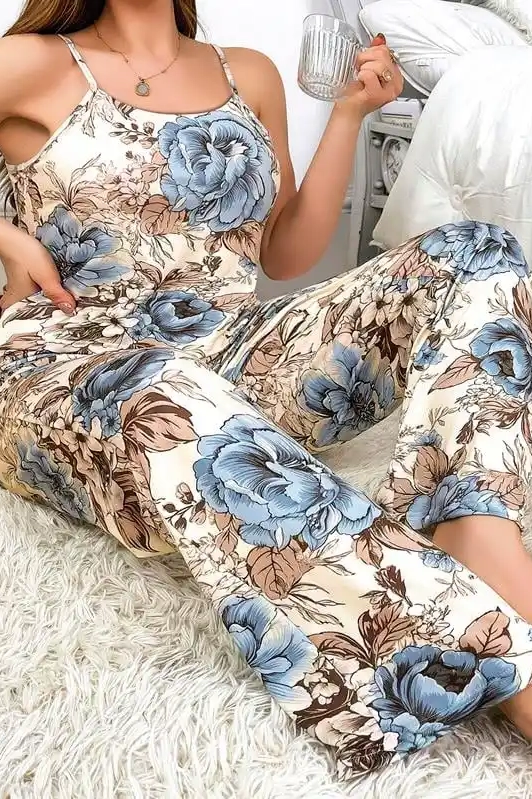 Ekru Saten İp Askılı Mavi Çiçek Desenli Kadın 2 li Pijama Takımı