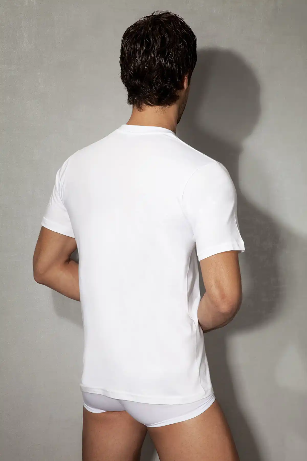 Erkek Beyaz Pamuklu Bisiklet Yaka Kısa Kollu T-Shirt