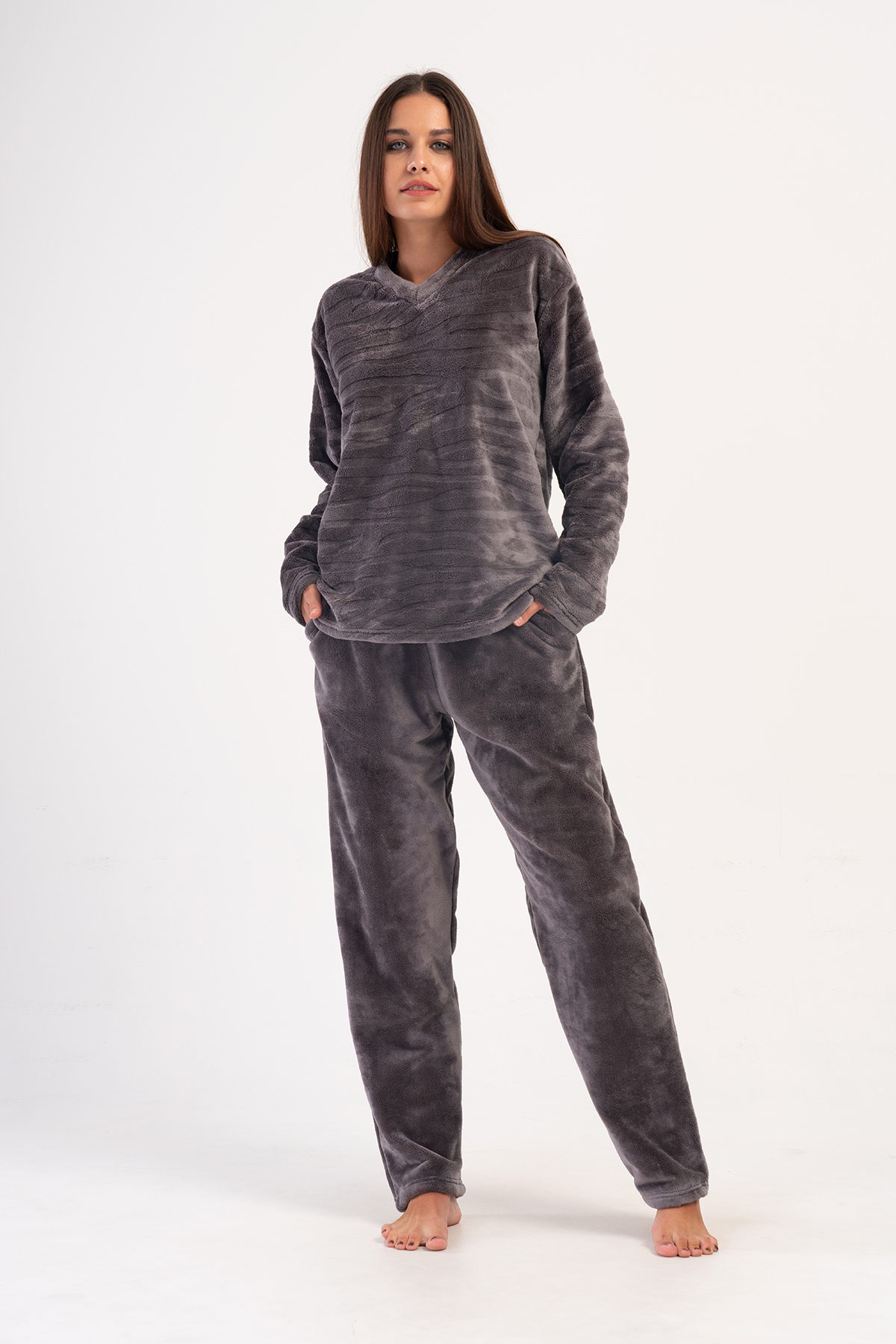Kadın Antrasit Ultra Soft V Yaka Uzun Kol Cepli Pijama Takım