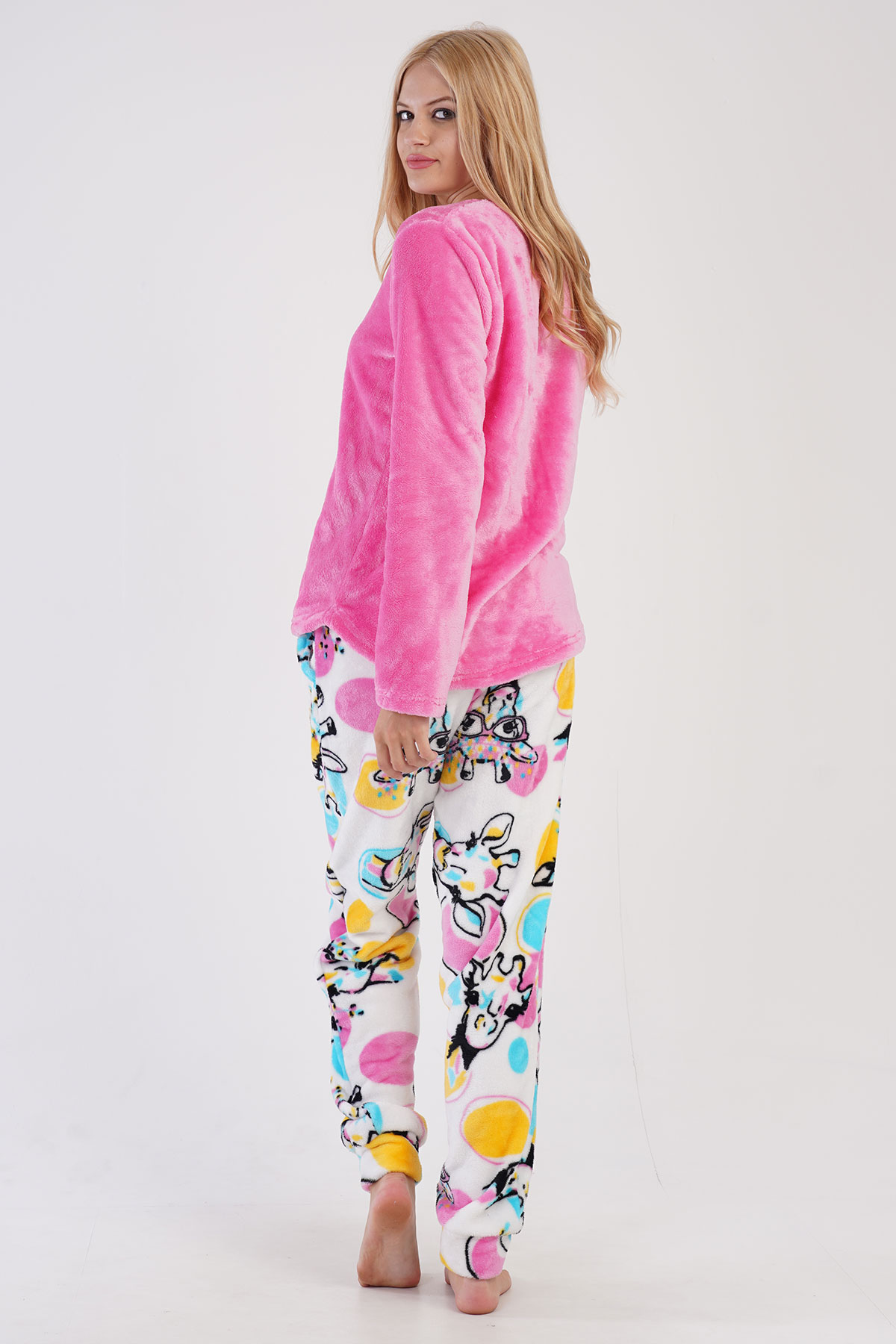 Kadın Desenli Soft O Yaka Uzun Kol Eteği Oval Cepli Pijama Takım