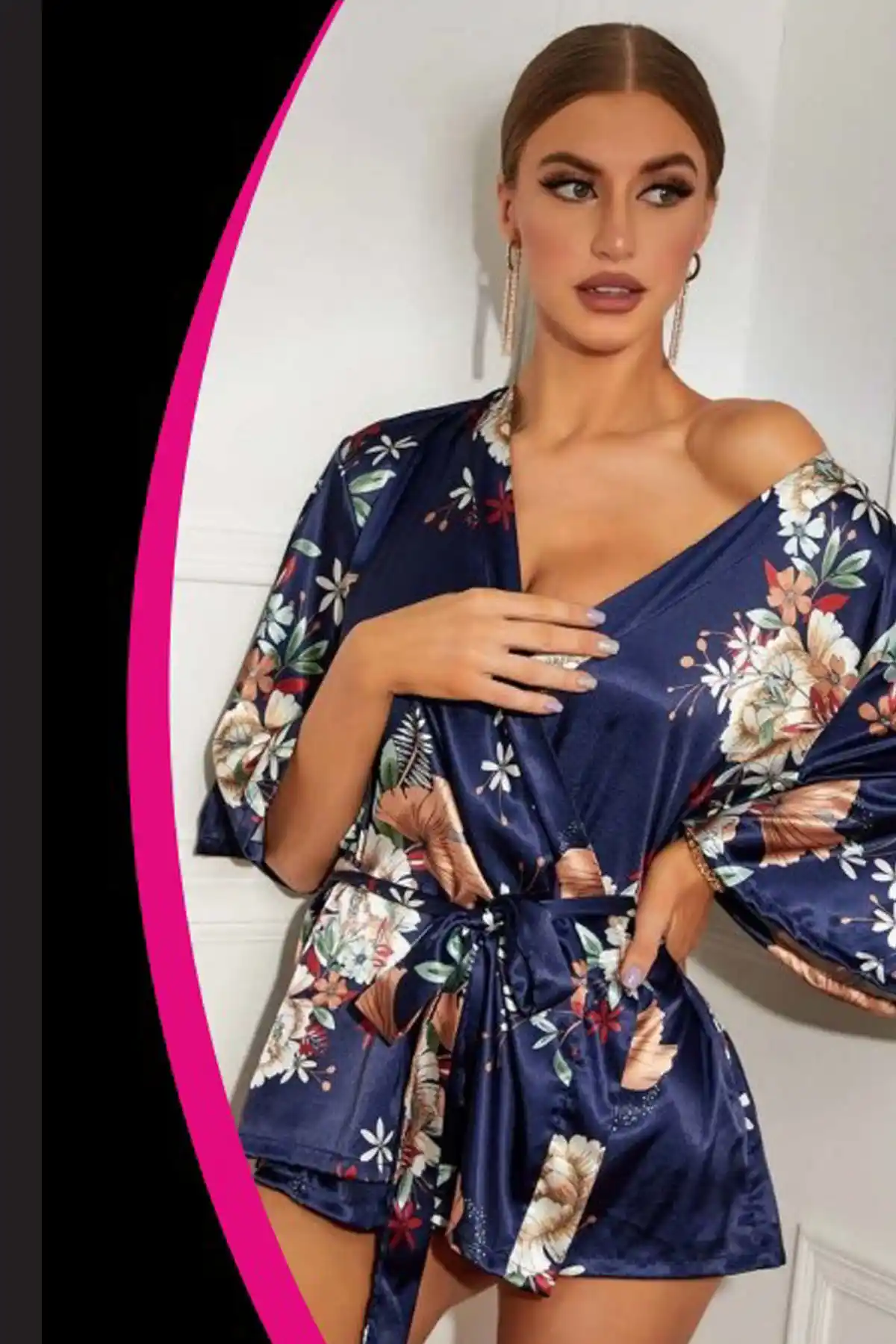 Kadın Lacivert Çiçek Detaylı Fantezi Sabahlık