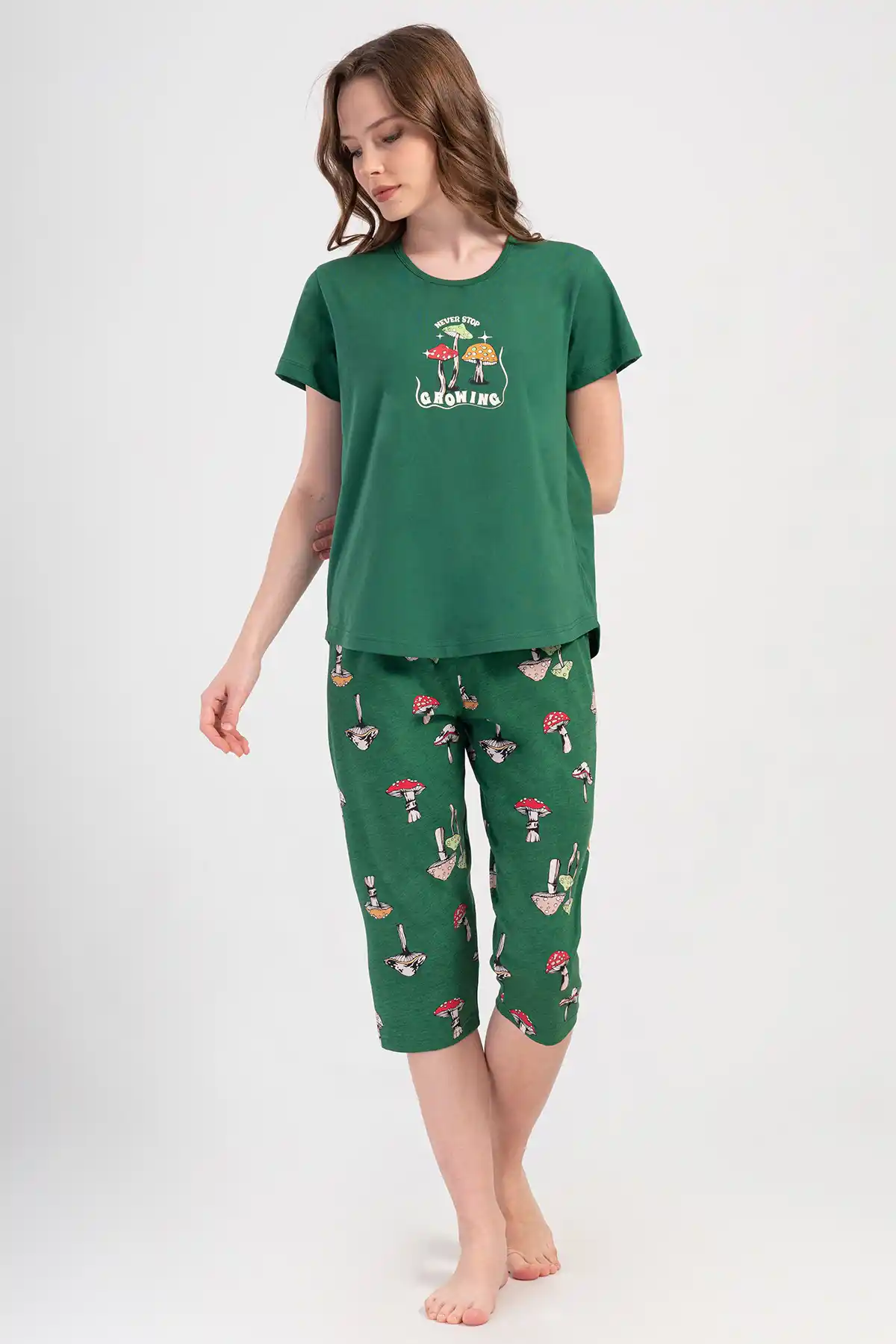 Kadın Süprem Yeşil Mantar Desenli Kapri Pijama Takım