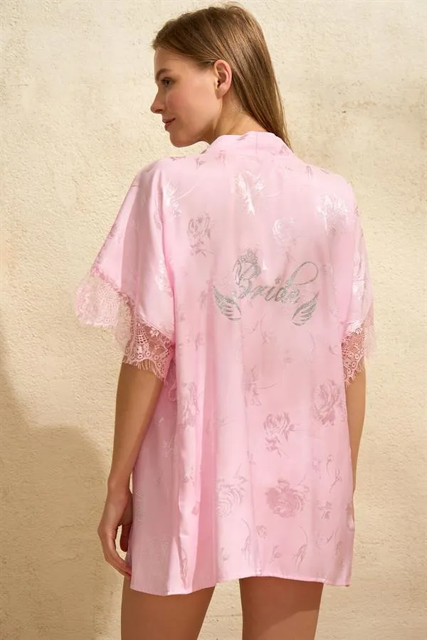 Pembe Saten Bride Baskılı Dantelli Balensiz Desteksiz Dolgusuz Kadın Sabahlık Bralet Sütyen Şort 3lü Takım