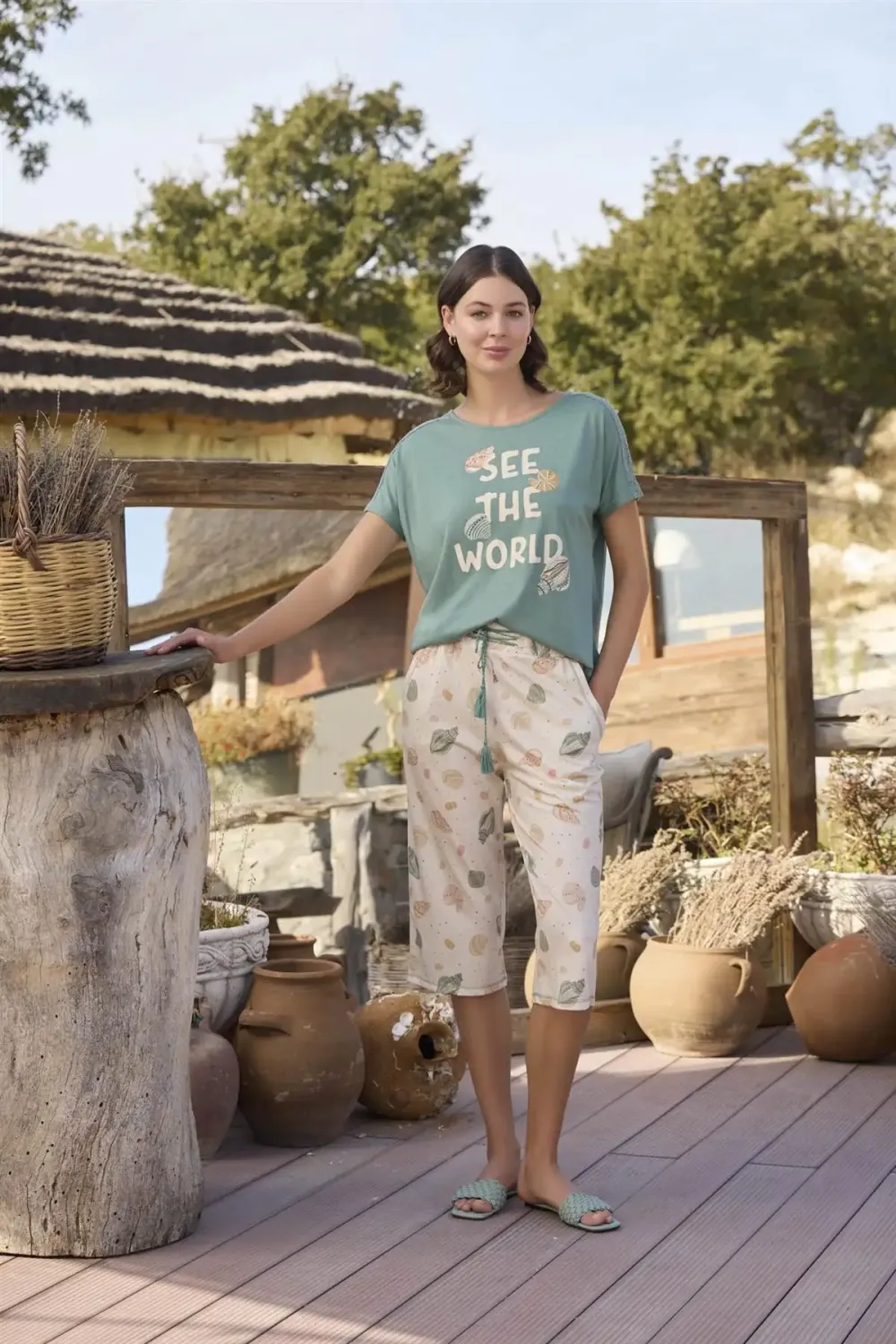 Desenli ve Baskılı See the World Yeşil Kapri Takımı