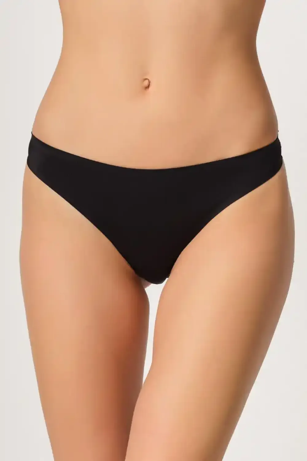Siyah Yapıştırma Lazer Kesim String Külot