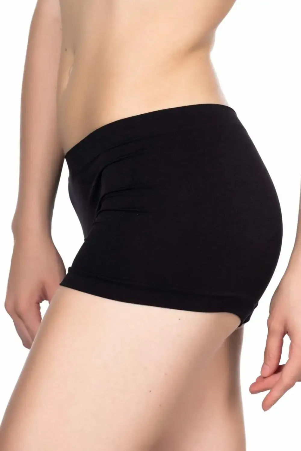 Dikişsiz Şort Form Soft Siyah Boxer