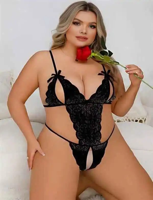 Arias Closet Büyük Beden Siyah Dantel İşlemeli Dekolteli Fantezi Babydoll