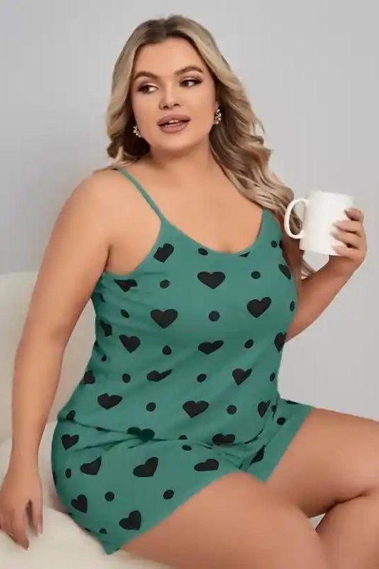 Yeşil Kalp Desen Pamuklu Büyük Beden Şortlu Pijama Takımı