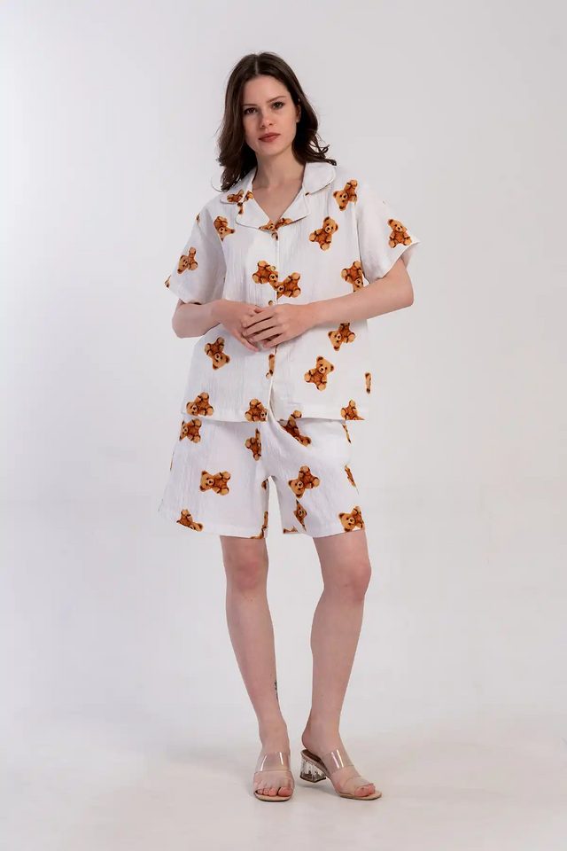 Kadın Müslin Krem Ayıcık Desenli Ceket Yaka Gömlek Cepli Şort Pijama Takım