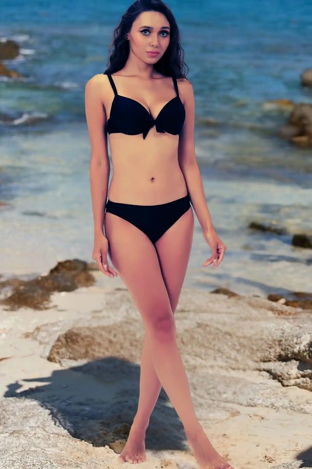 Kurdele Detaylı Siyah İnce Askılı Düz Bikini Takımı 