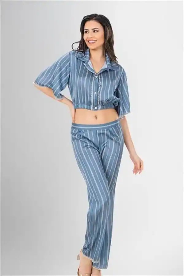 Mavi Çizgili Saten Kısa Kollu Kadın Pijama Takımı