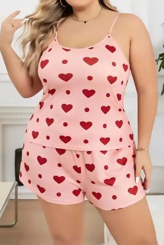 Pembe Pamuklu İnce Askılı Kalp Desenli Bayan Büyük Beden Şortlu Pijama Takımı