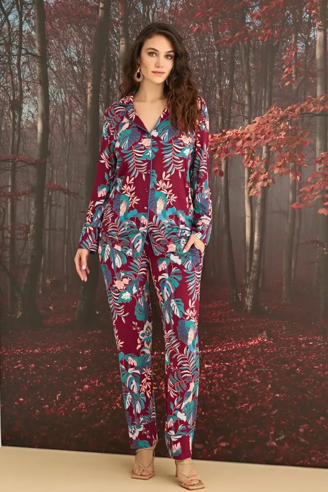 Çiçek ve Yaprak Desenli Önü Düğmeli Bordo Pijama Takımı