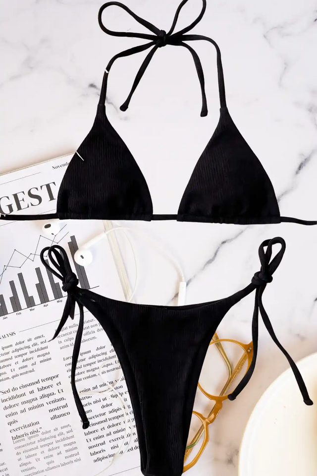 Siyah İp Bağlamalı Üçgen Bikini Takım 